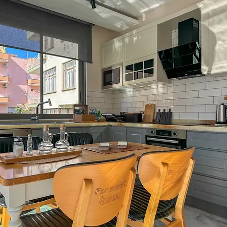 Qoople Smart 4 Cleopatra Family Appartement