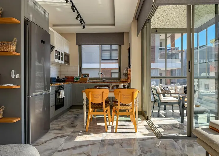 Qoople Smart 4 Cleopatra Family